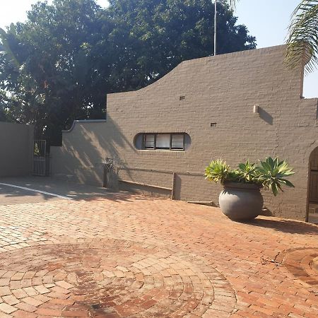 32 On Mendoza Hotell Durban Eksteriør bilde